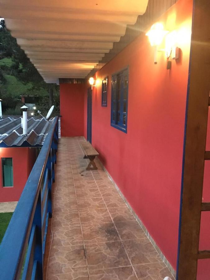 Colinas Capivari Suites Campos do Jordão Exterior foto